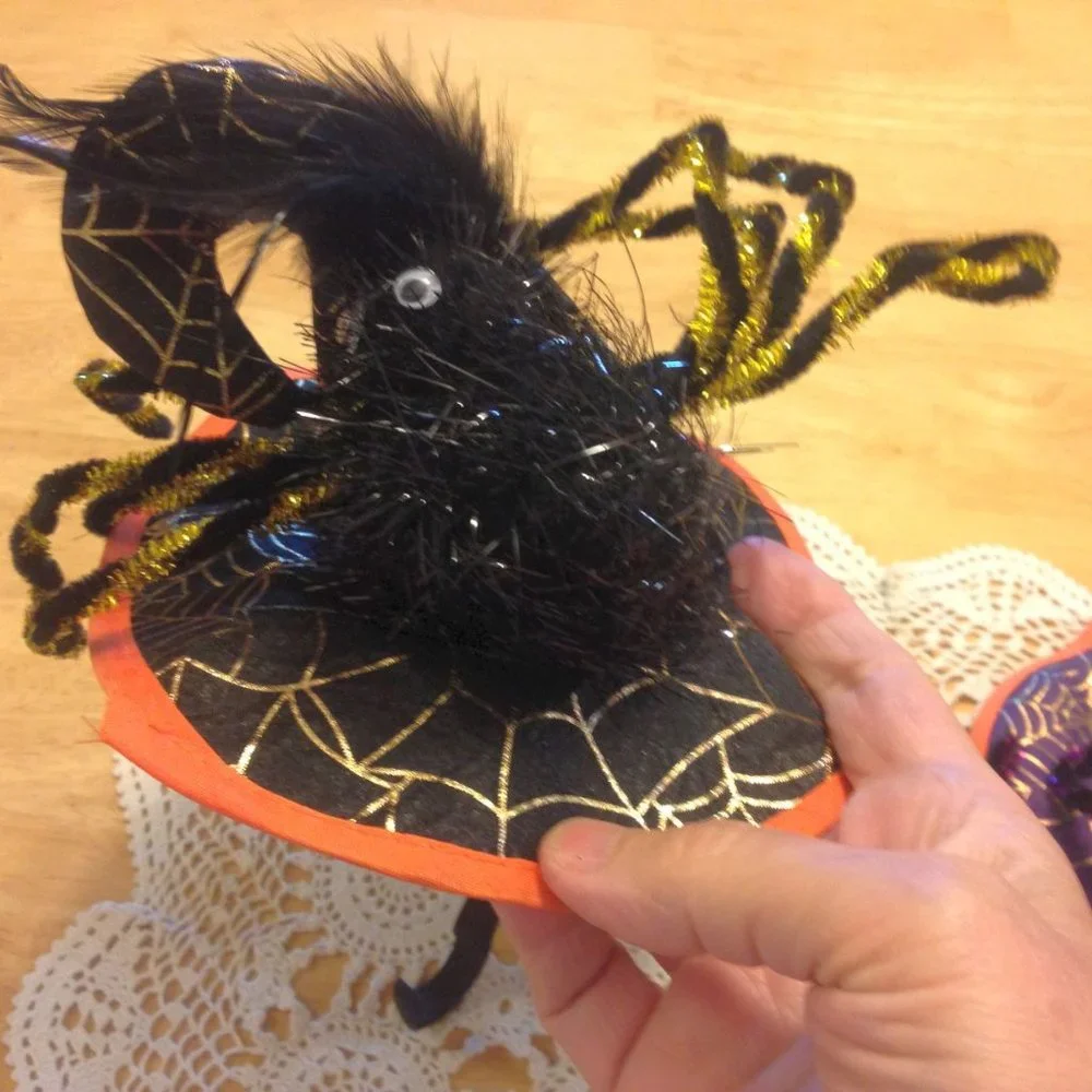 Halloween witches caps for small to medium pets NWOT
